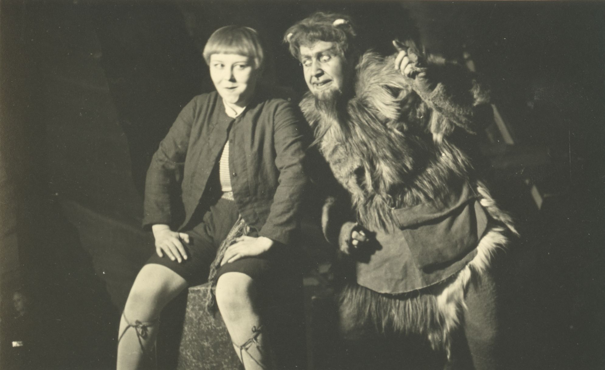 H. Visnapuu "Maa-alused" "Vanemuises" [oct. 1935]