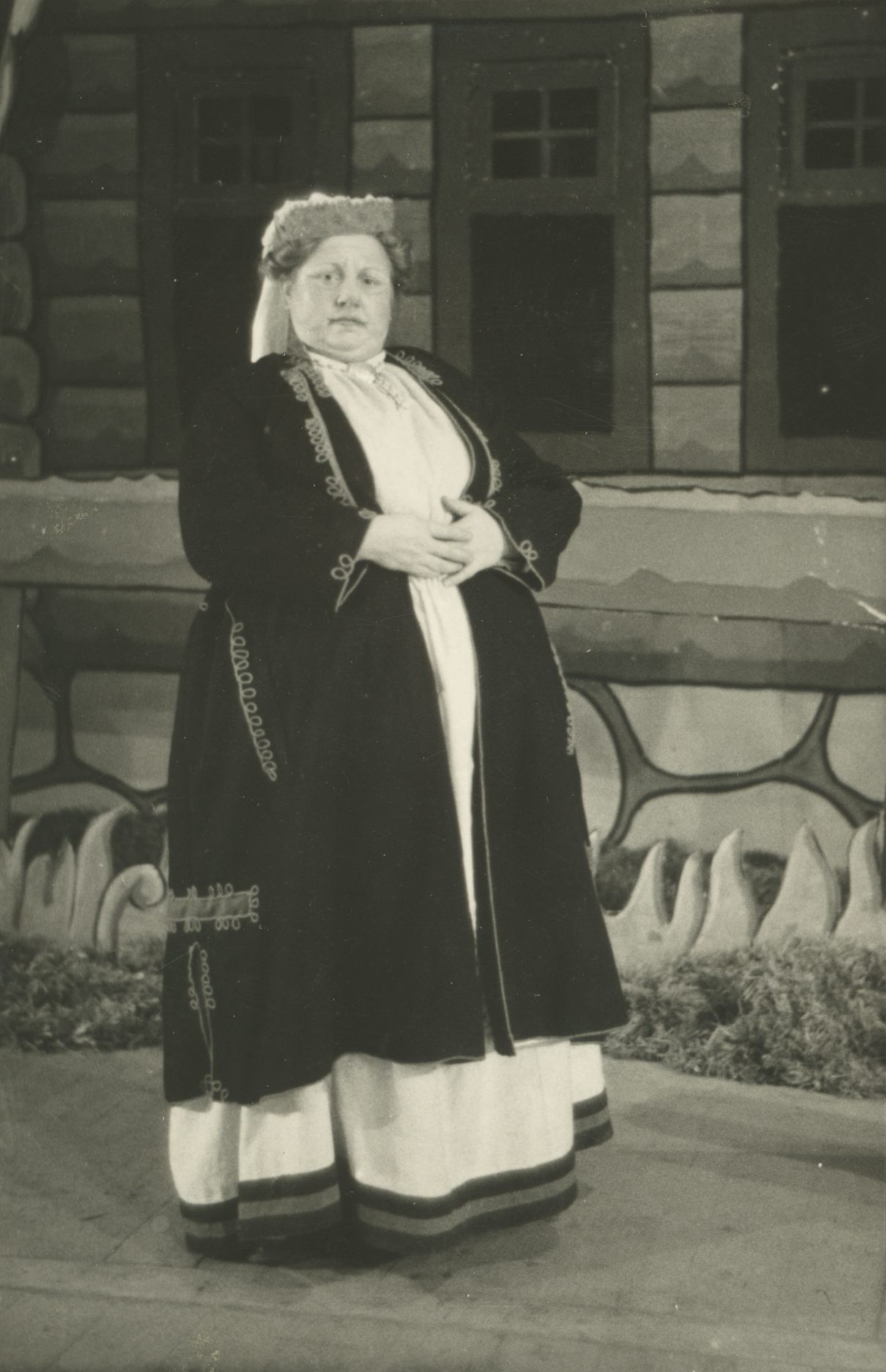A. Kitzbergi - J. Simmi singing game "Shooting in Vanemuise" in 1938.