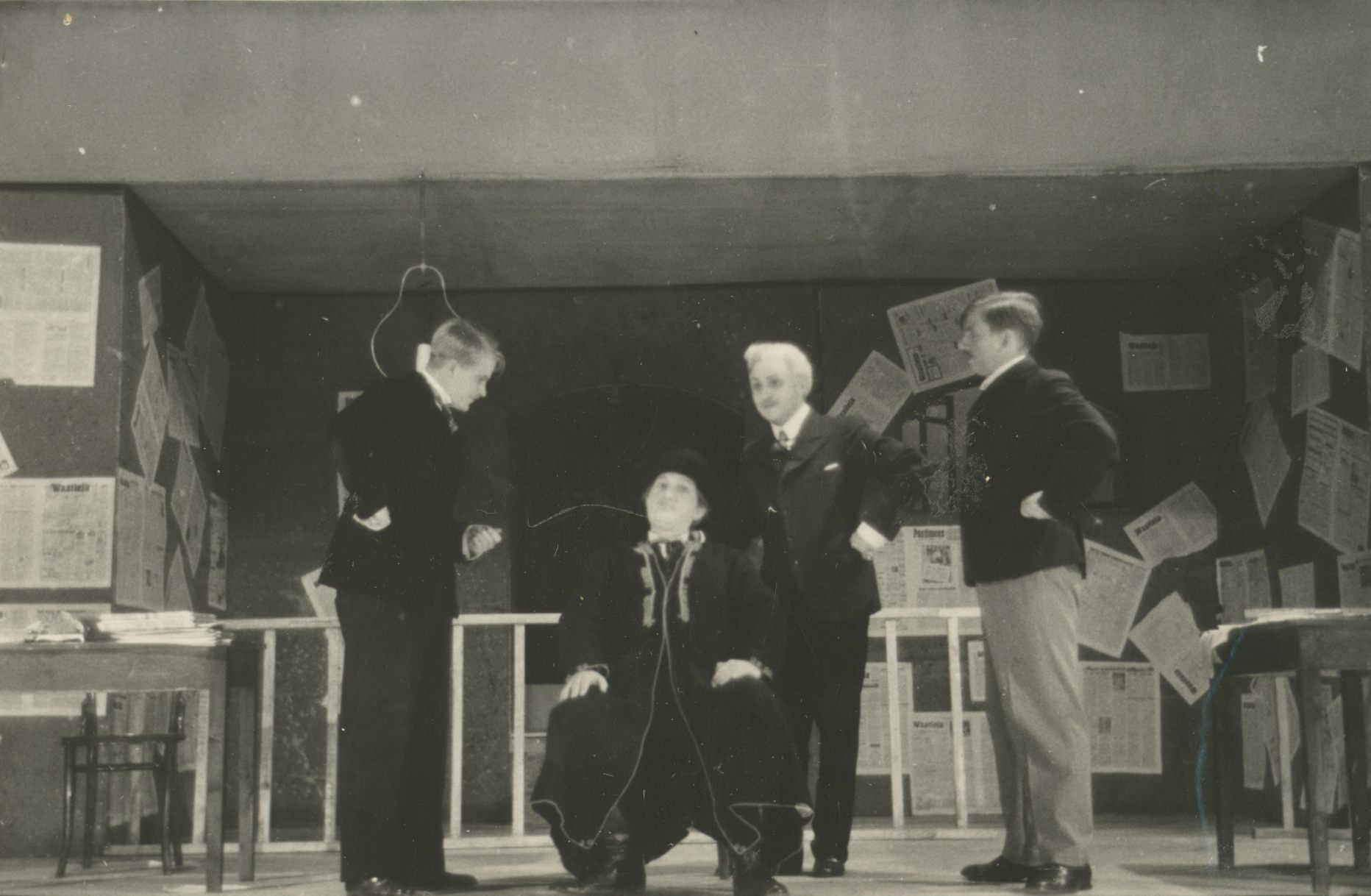 A. Kitzbergi - J. Simmi singing game "Shooting in Vanemuise" in 1938.