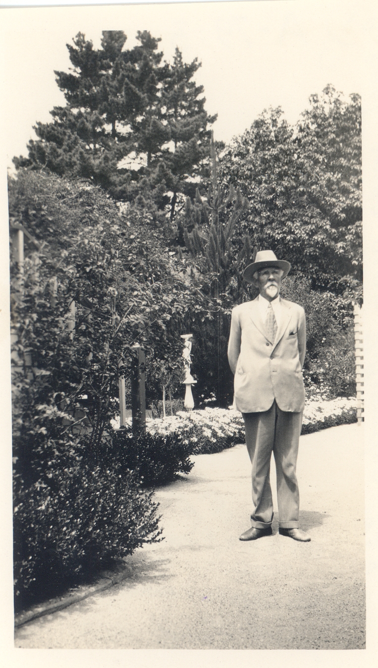 Andres Saal in his garden in Hollywood in 1928.