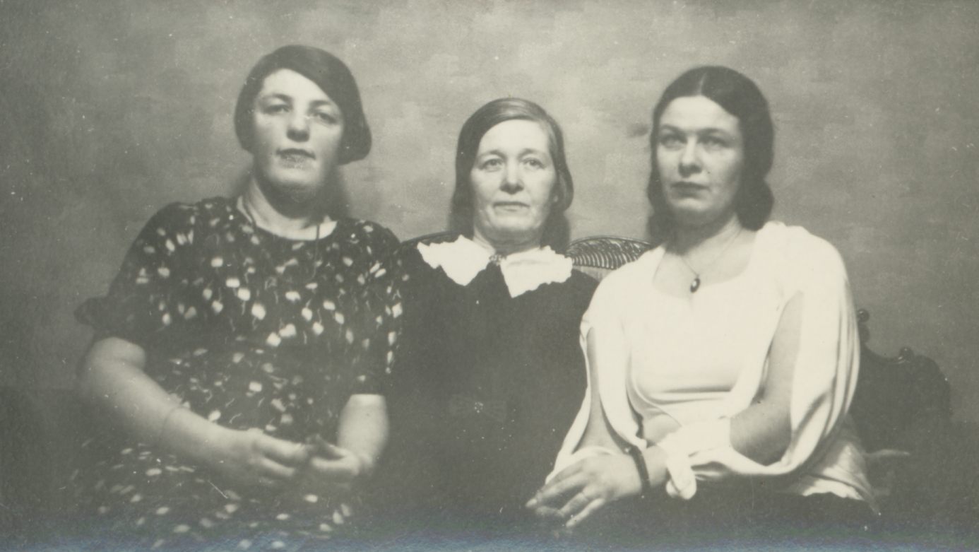 Hedda Hacker, Marie Under and Dagmar (Dagy) Hacker