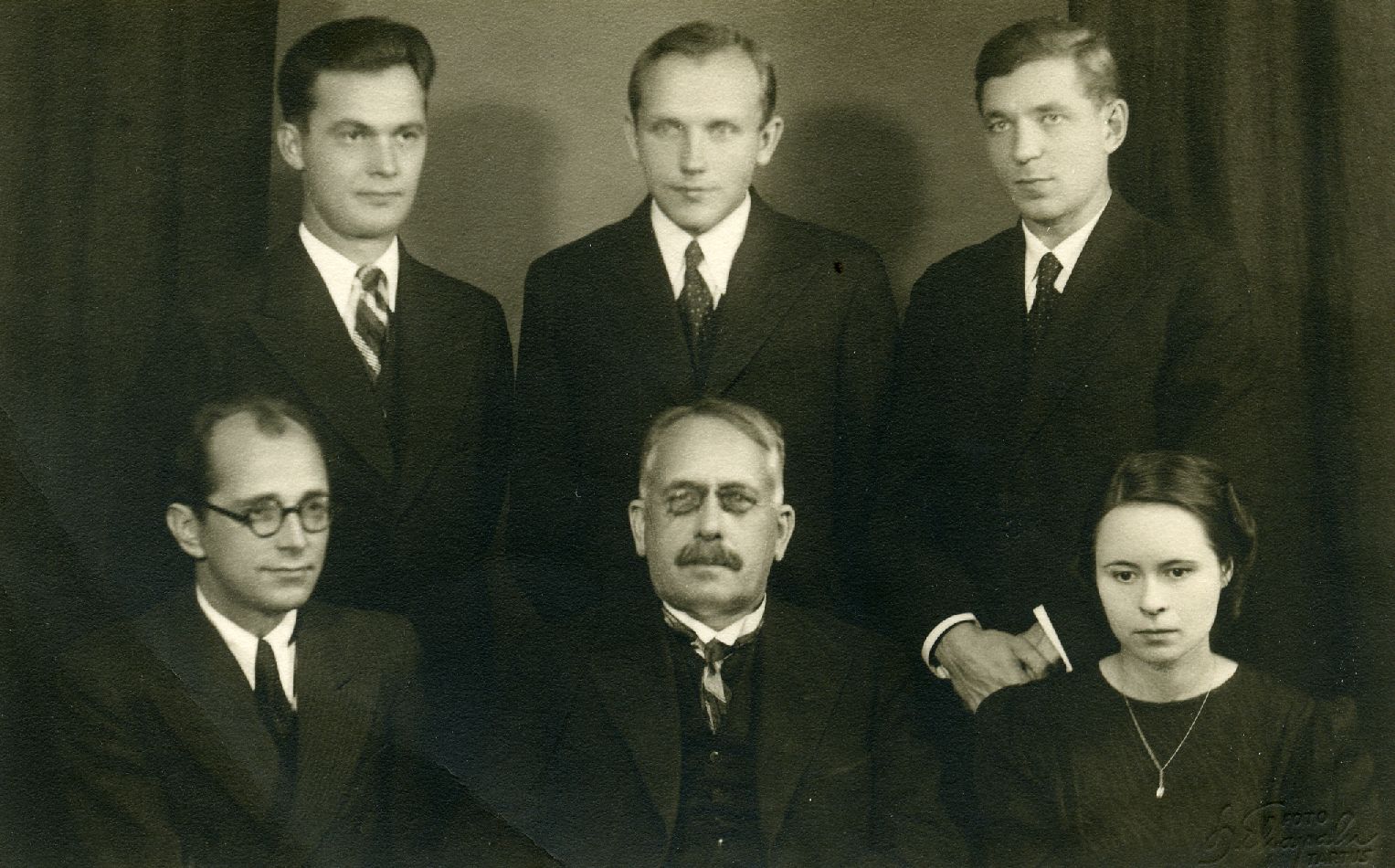 Management of the academic Literature Society in 1938
