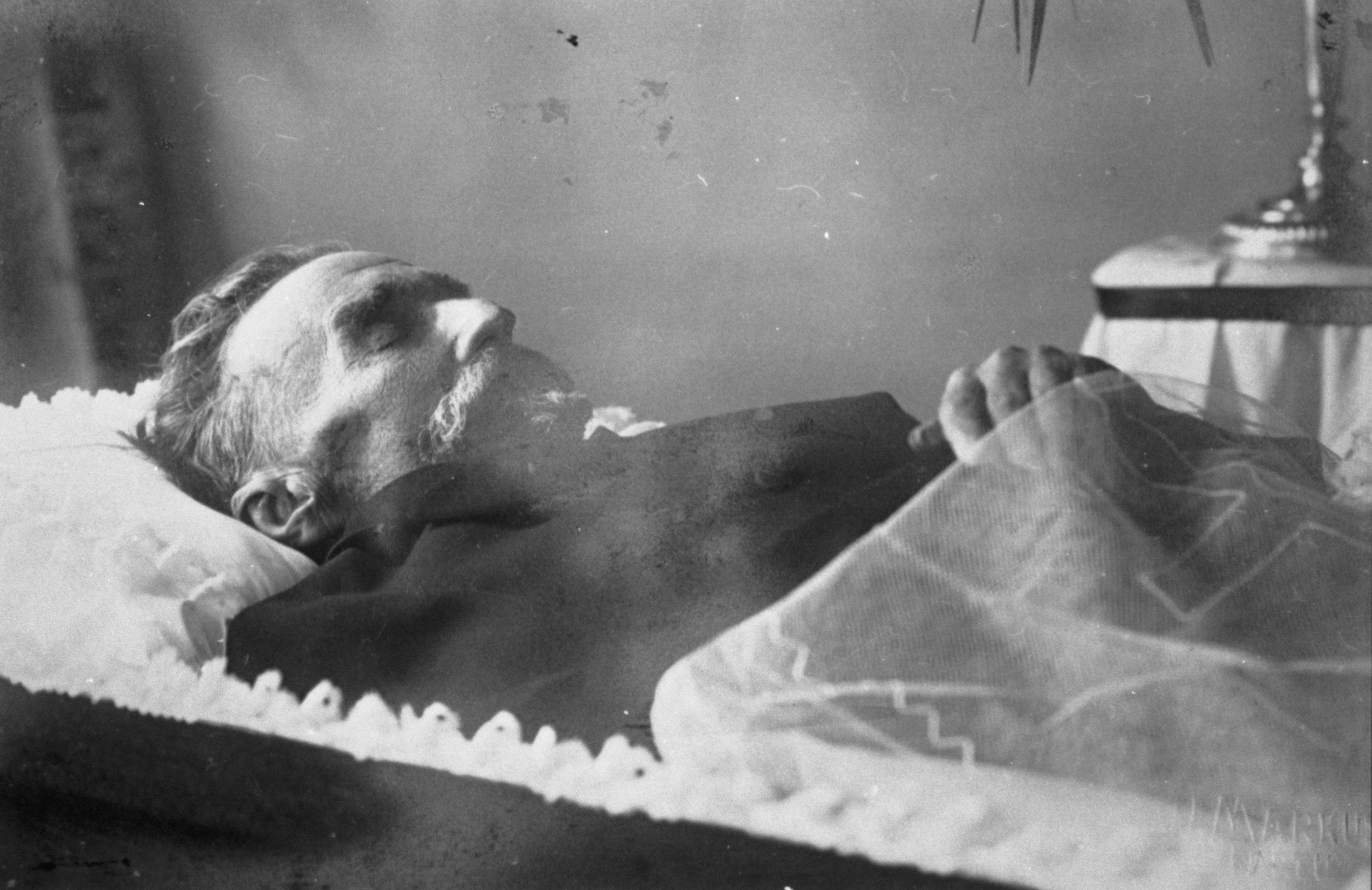 August Kitzberg kirstu 1927