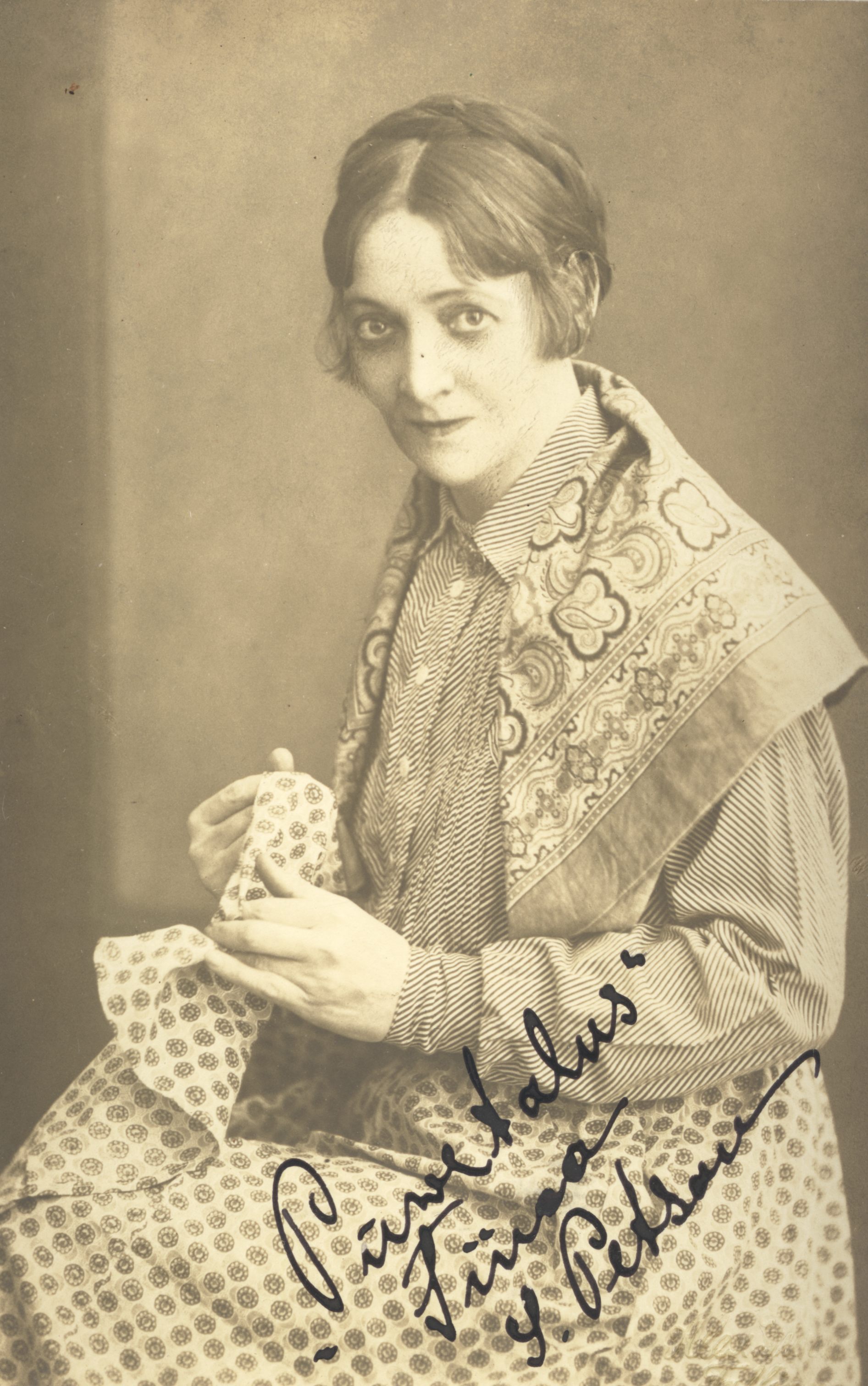 A. Kitzberg's "Püve Farm" in "Estonia" in 1926. Salme Peetson on Tiina