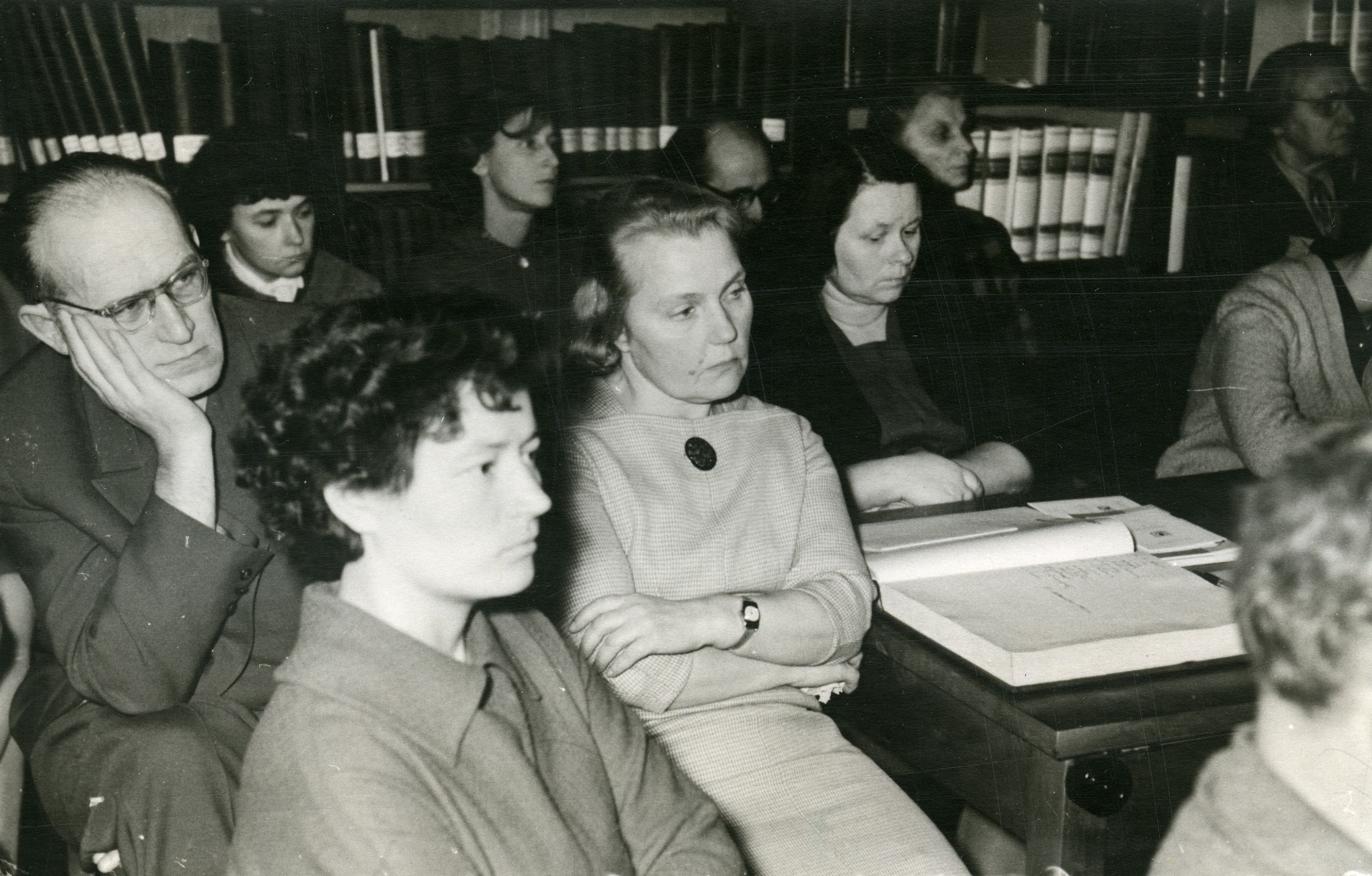 Kreutzwald Day at the Literature Museum 26-27.12.1960. a. View to the audience. At the forefront of August Sang, Ellen Liiv, Selma Latt
