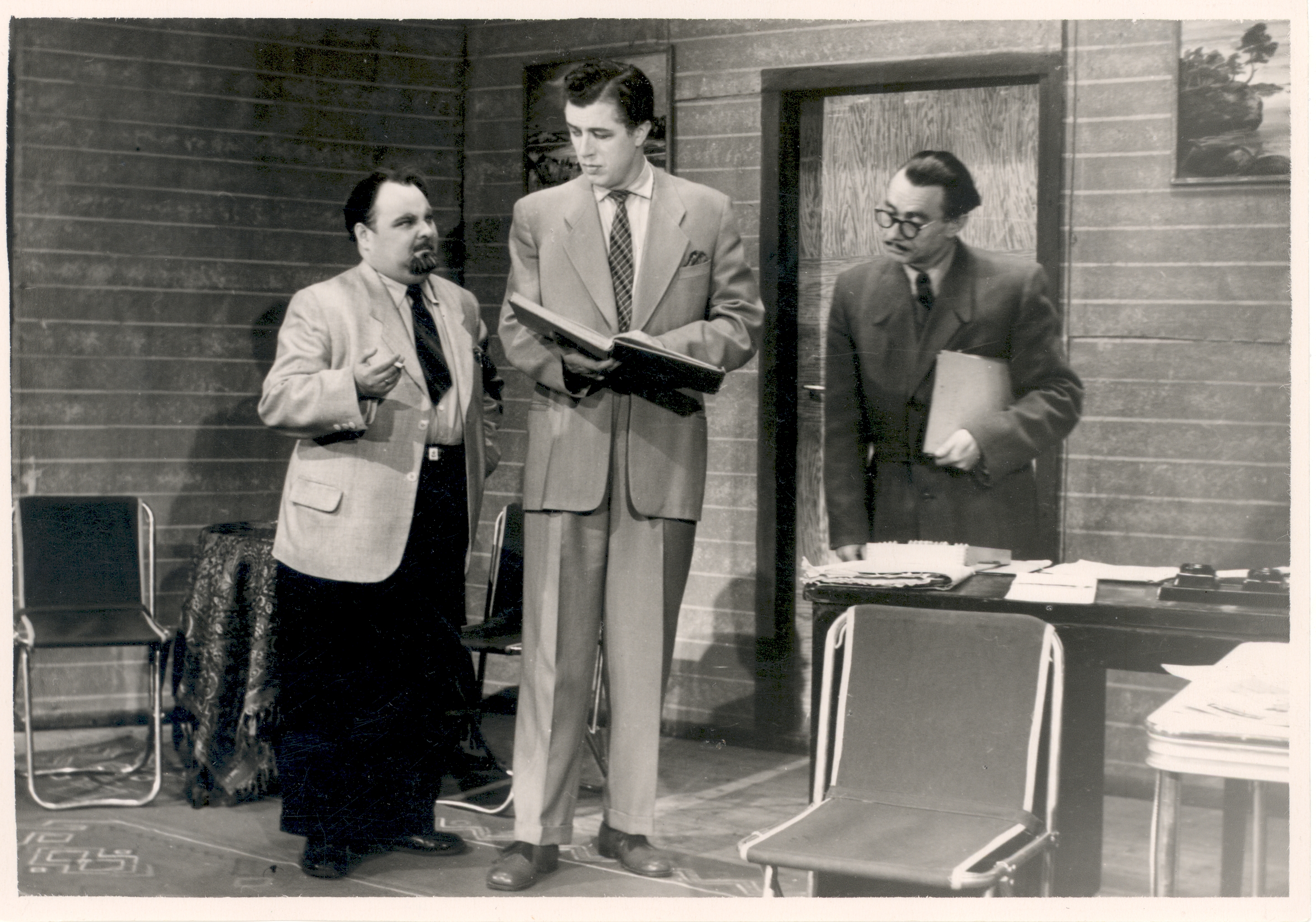 H. Vuolijoki "Vastumürk" "Ugalas". Norenius - Alfred Kütt, Bank Director - Einari Koppel, Kuranen - Voldemar Ader