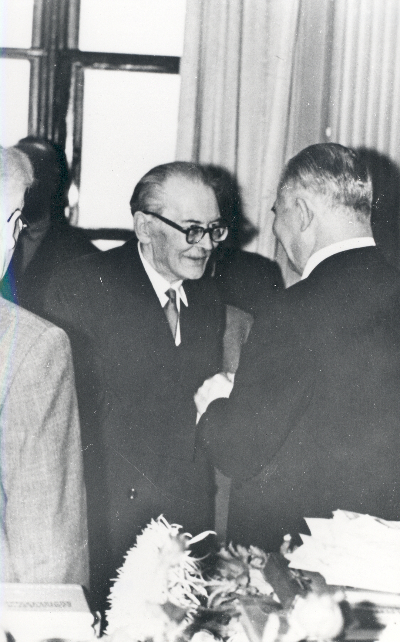Friedebert Tuglas Hans Kruusi at the jubilee Act of the 70th century 1961