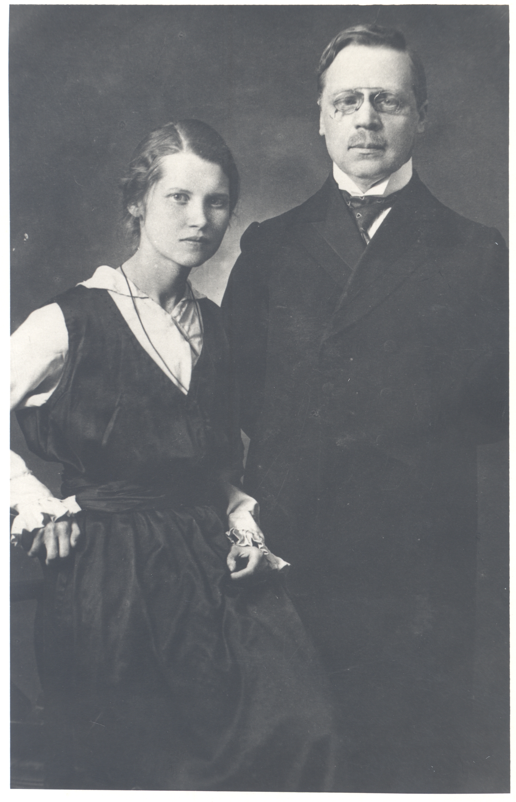 Eduard and Vanda Hubel on the wedding day. May, 1916