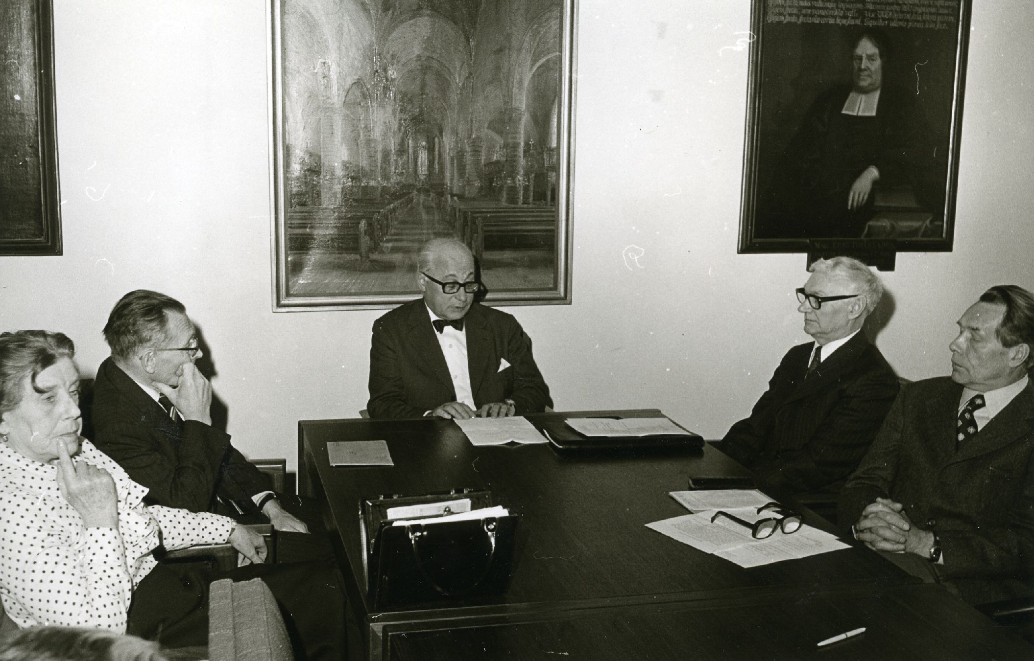 Meeting of the Estonian National Fund. VAS. 1. Adelaide Lemberg, 3. Arvo Horm, 4. Karl Ristikivi