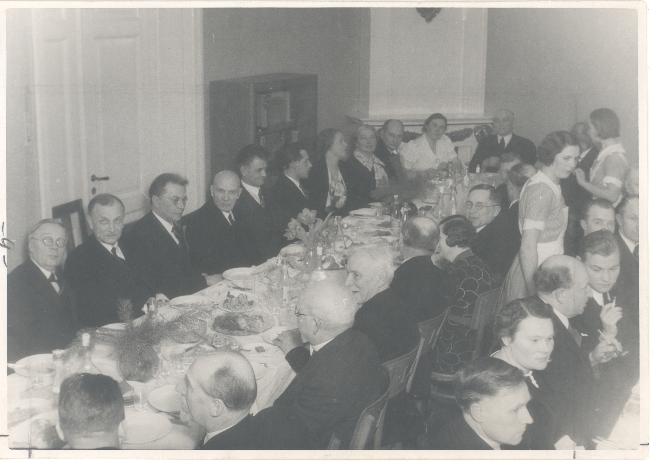 A meeting organized by the Estonian Literature Society's Association of Literature, "Vanemuise" and the Estonian Farmers Society in the premises of the Estonian Literature Society on the 75th birthday of K. e. Söödi on 18th. 1938