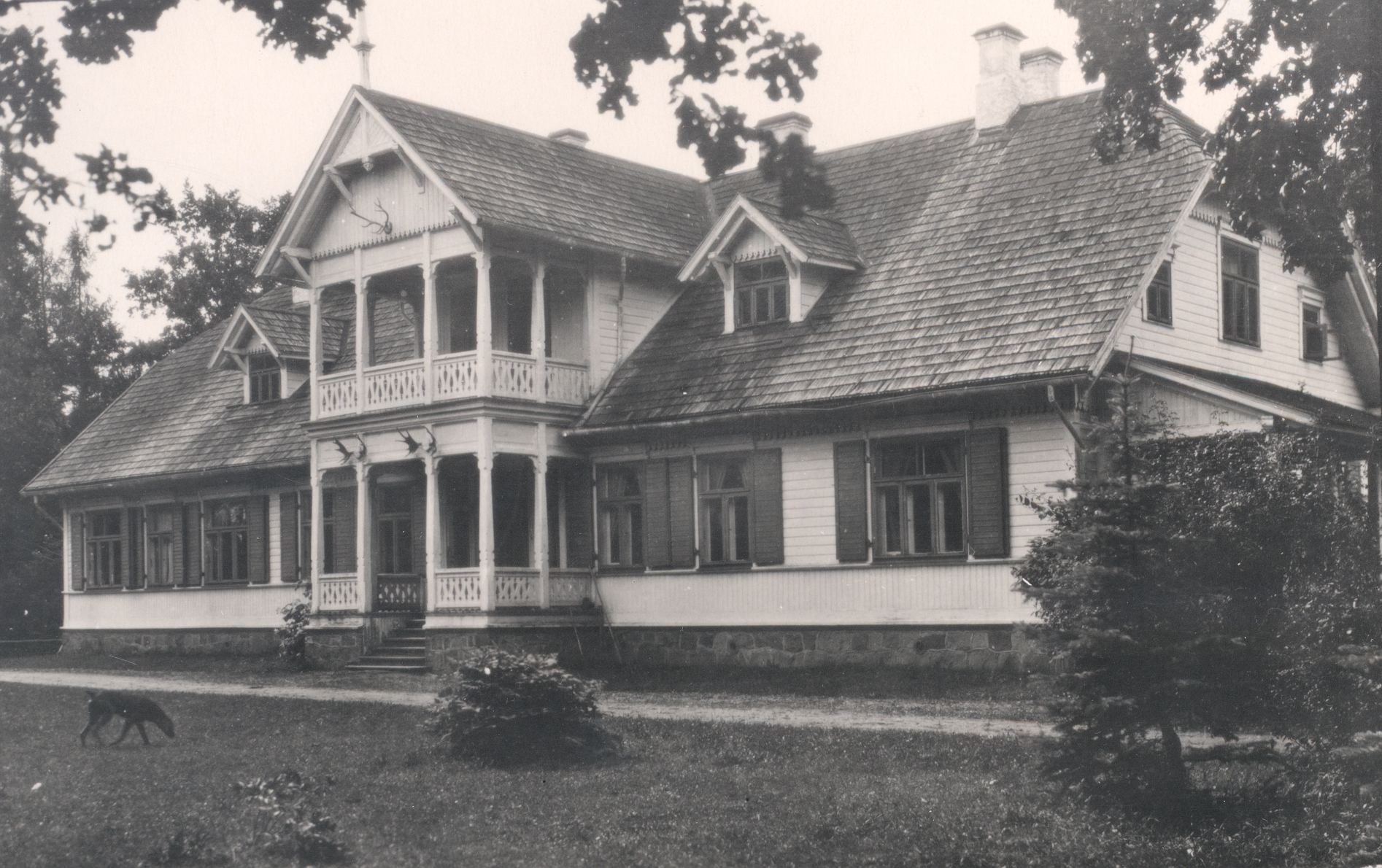 Vändra. - Rõusa Manor, the daughter of the assistant and coupier was born in L. Suburg