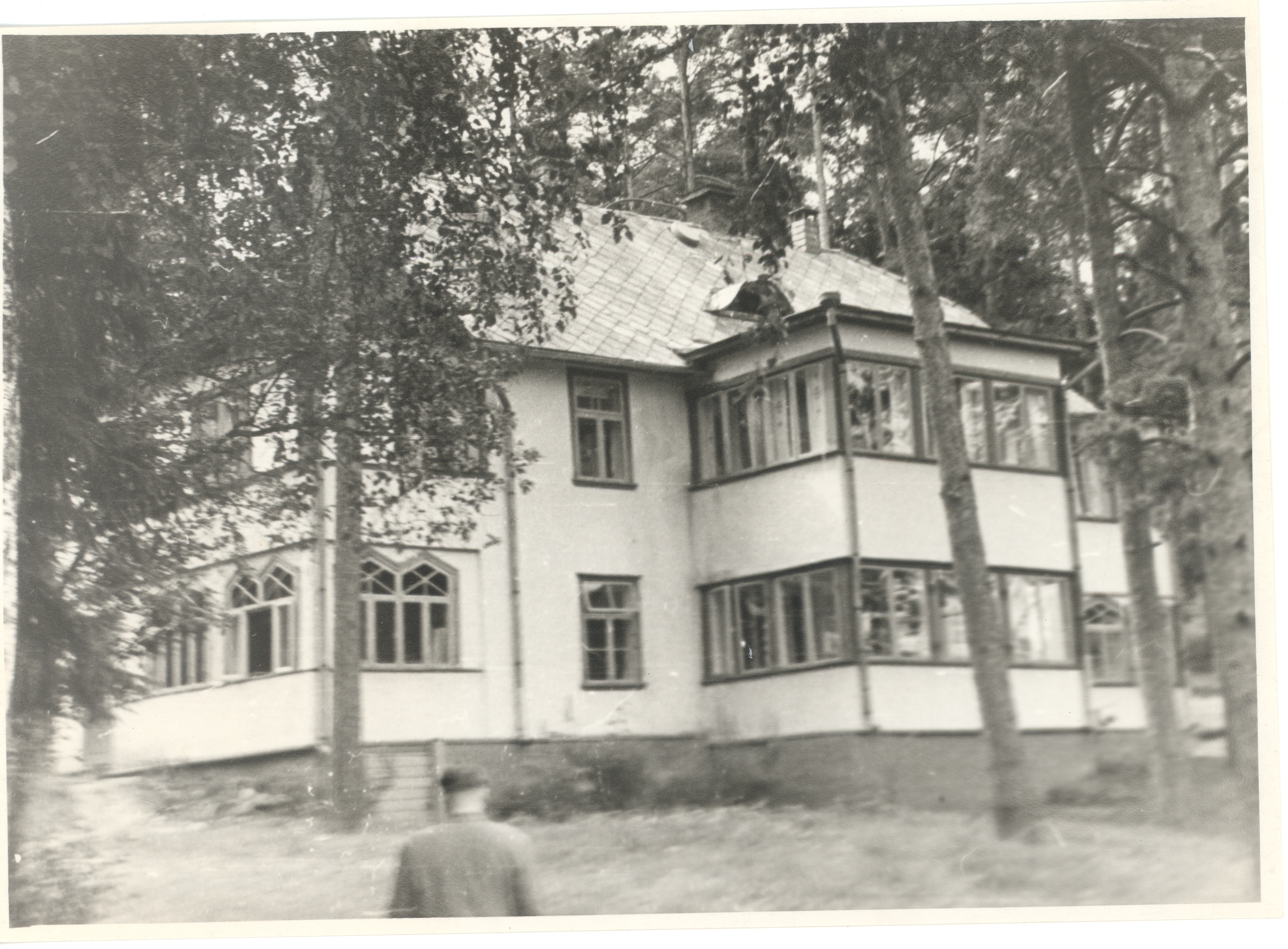 Hugo Raudsepp's residence in Elva, himself. Prof. Kondakov II house