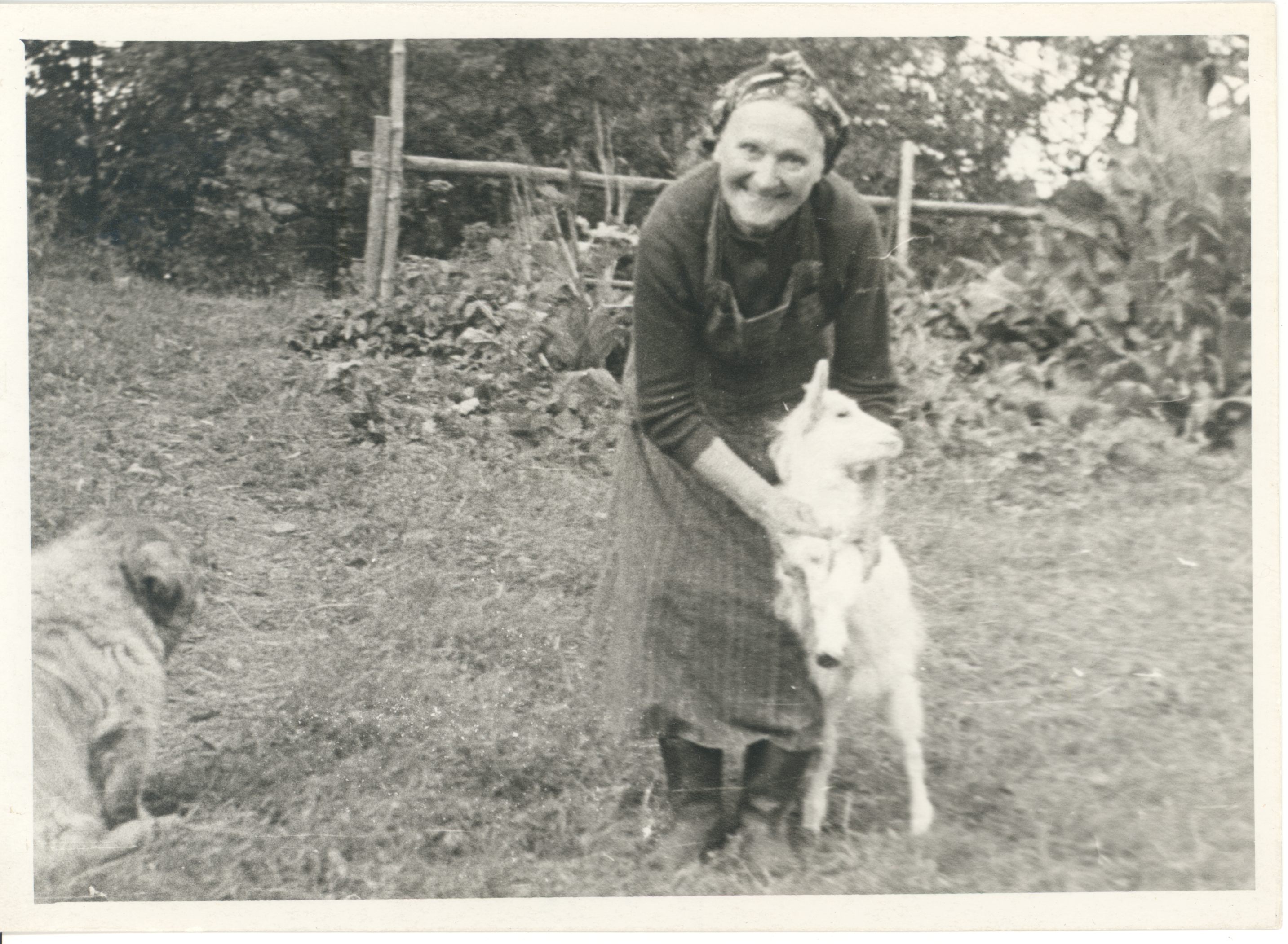 Roht, Richard. First wife in Elli Põder-Roht-Stukis in Astur Karaski (Ihamaru) village in Mustjärve Farm