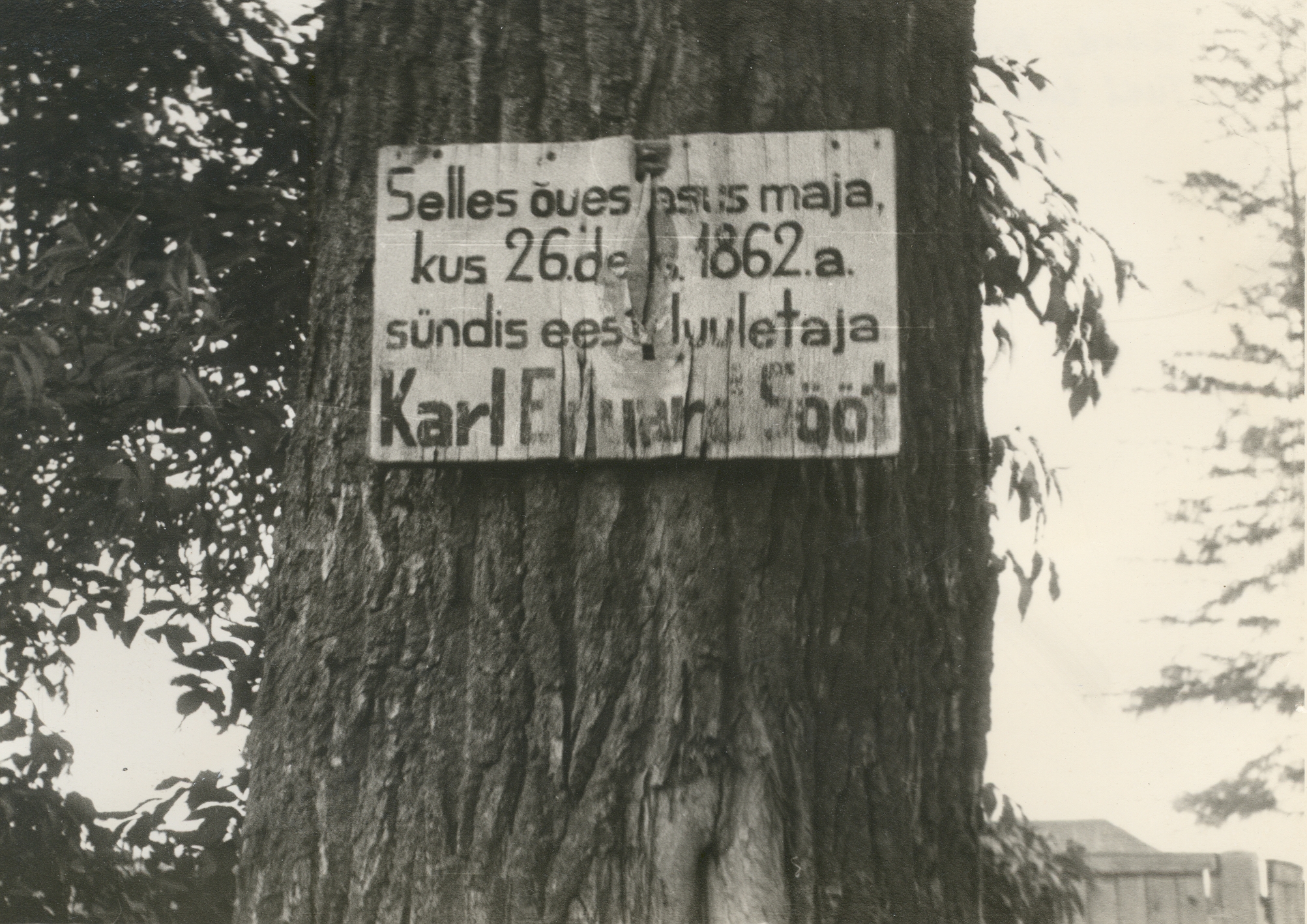 Plate at K. e. Sööt's birthplace in Luunja Lohkva village in the Tuki Farm Gate. 1965