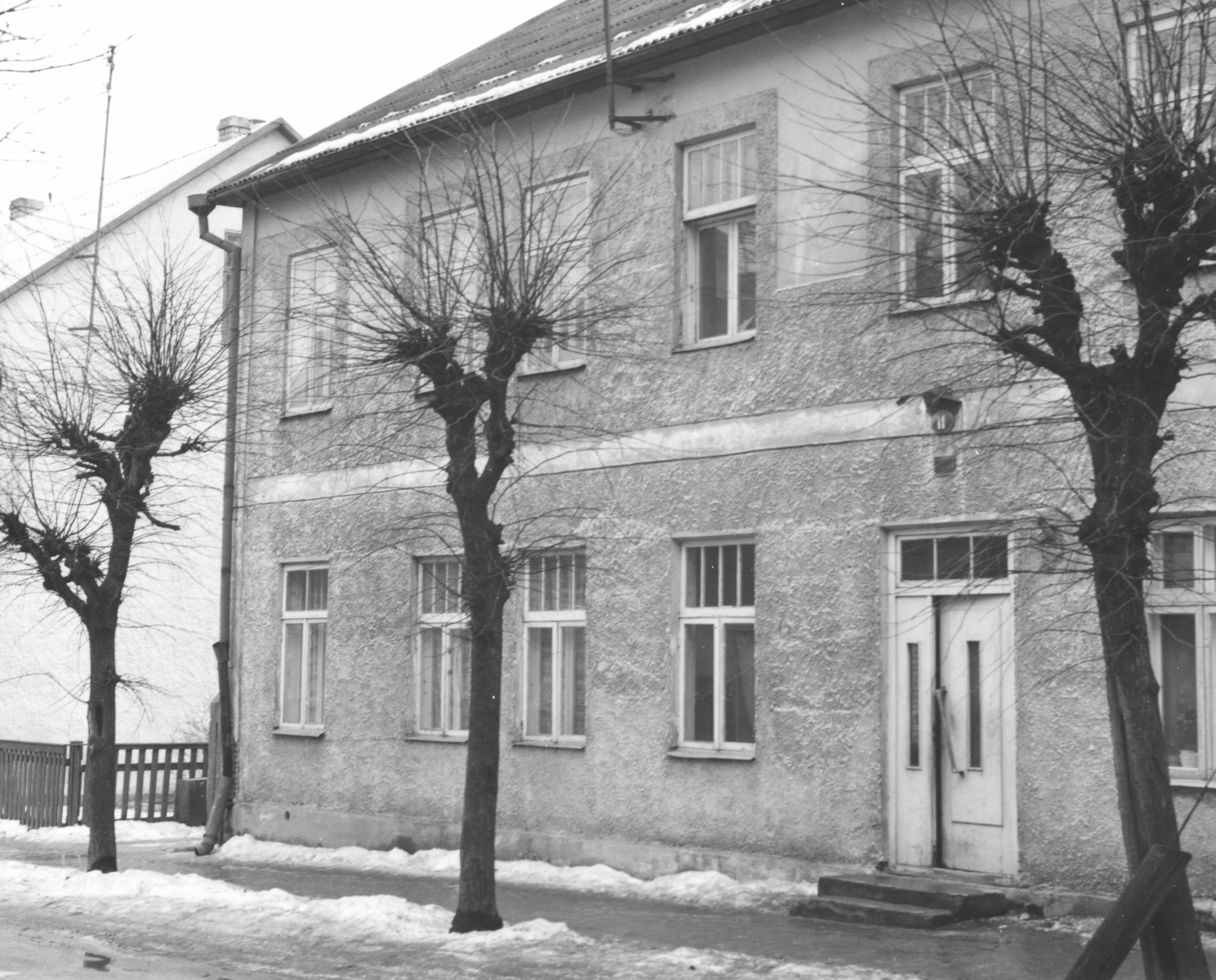 Marie Under's residence in Tartu, Tolstoi tn. 11 between December 1924 and June 1925
