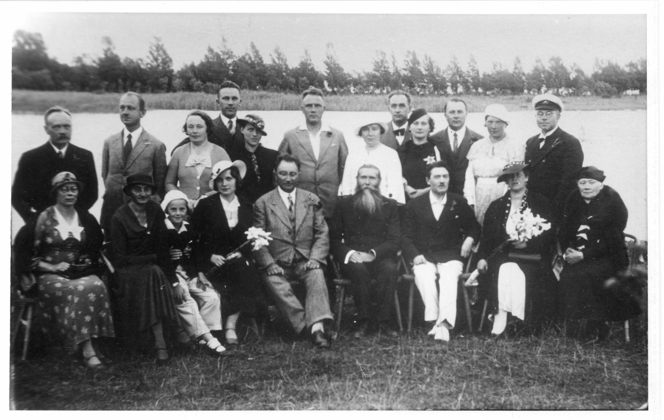 Meeting of young Estonians in Kuressaare ca 1935