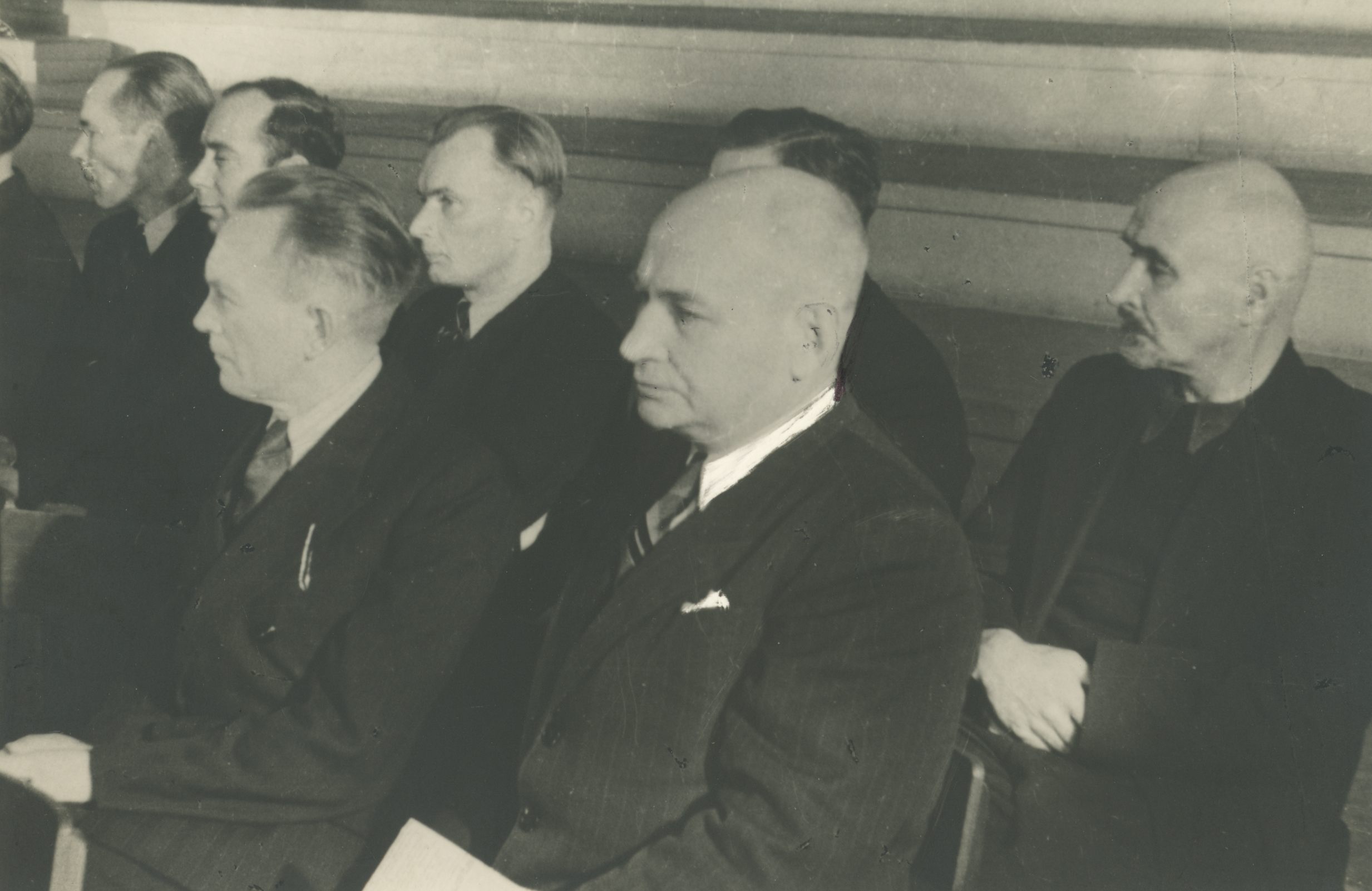 En Congress of the Writers' Union in 1946. At the forefront of August Alle
