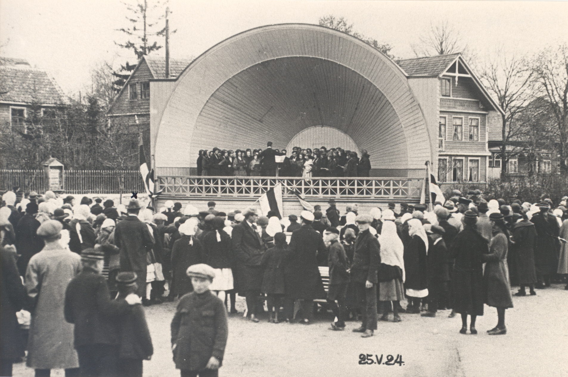 Haapsalu Open Air Concert 25. V 1924. On the left side in the middle of the back Ernst Enno