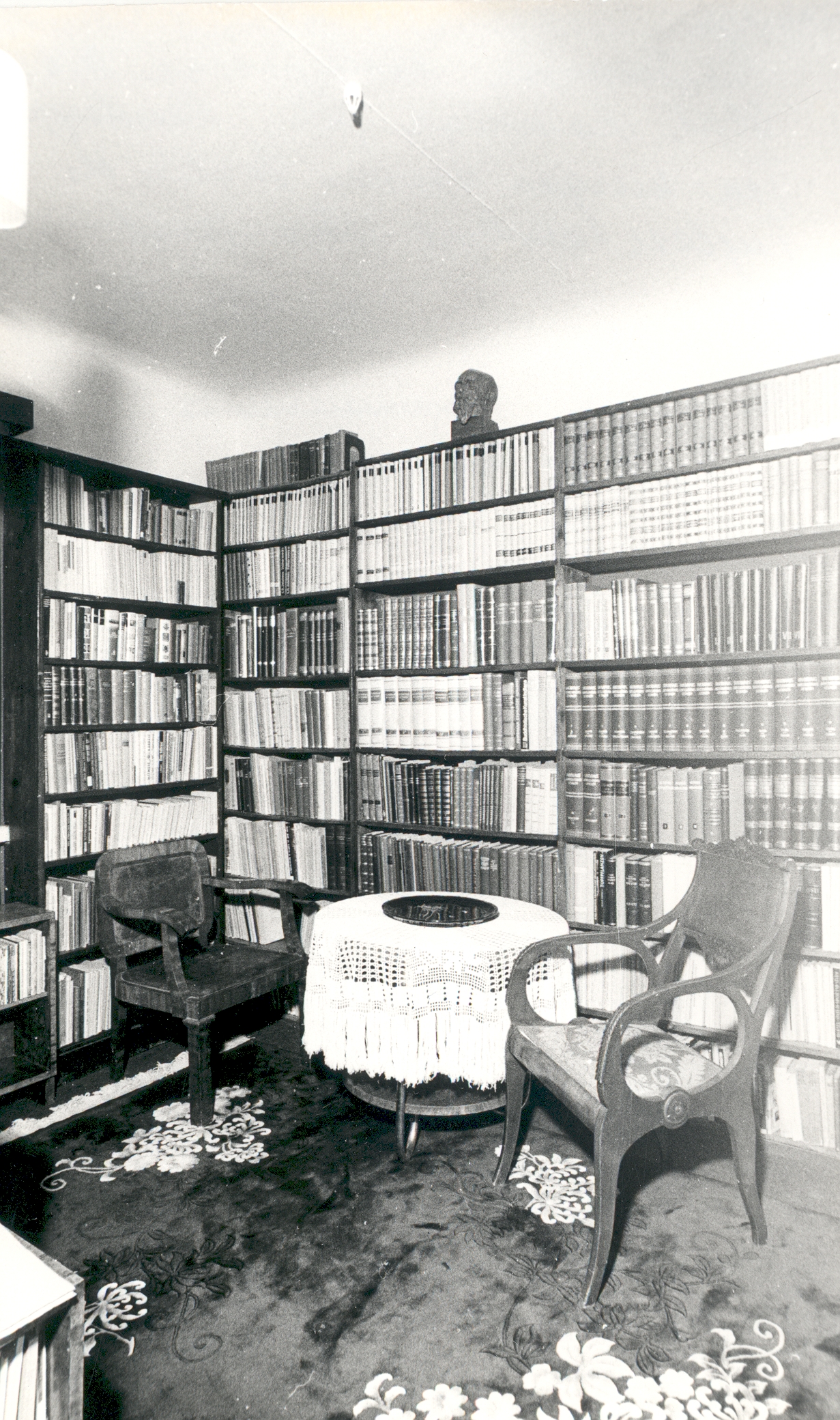 FR. Tuglas House Museum, 2nd floor room