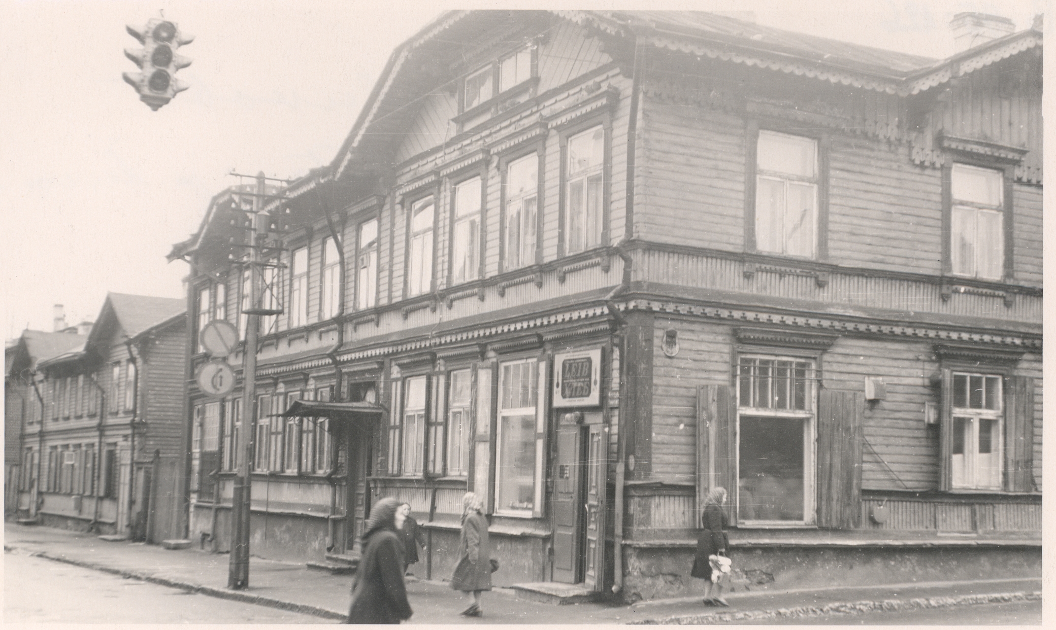 E. Peterson-Särgava residency in Tallinn from 1906 to 1912. a. Tatari / Liivalaia tän. Corner