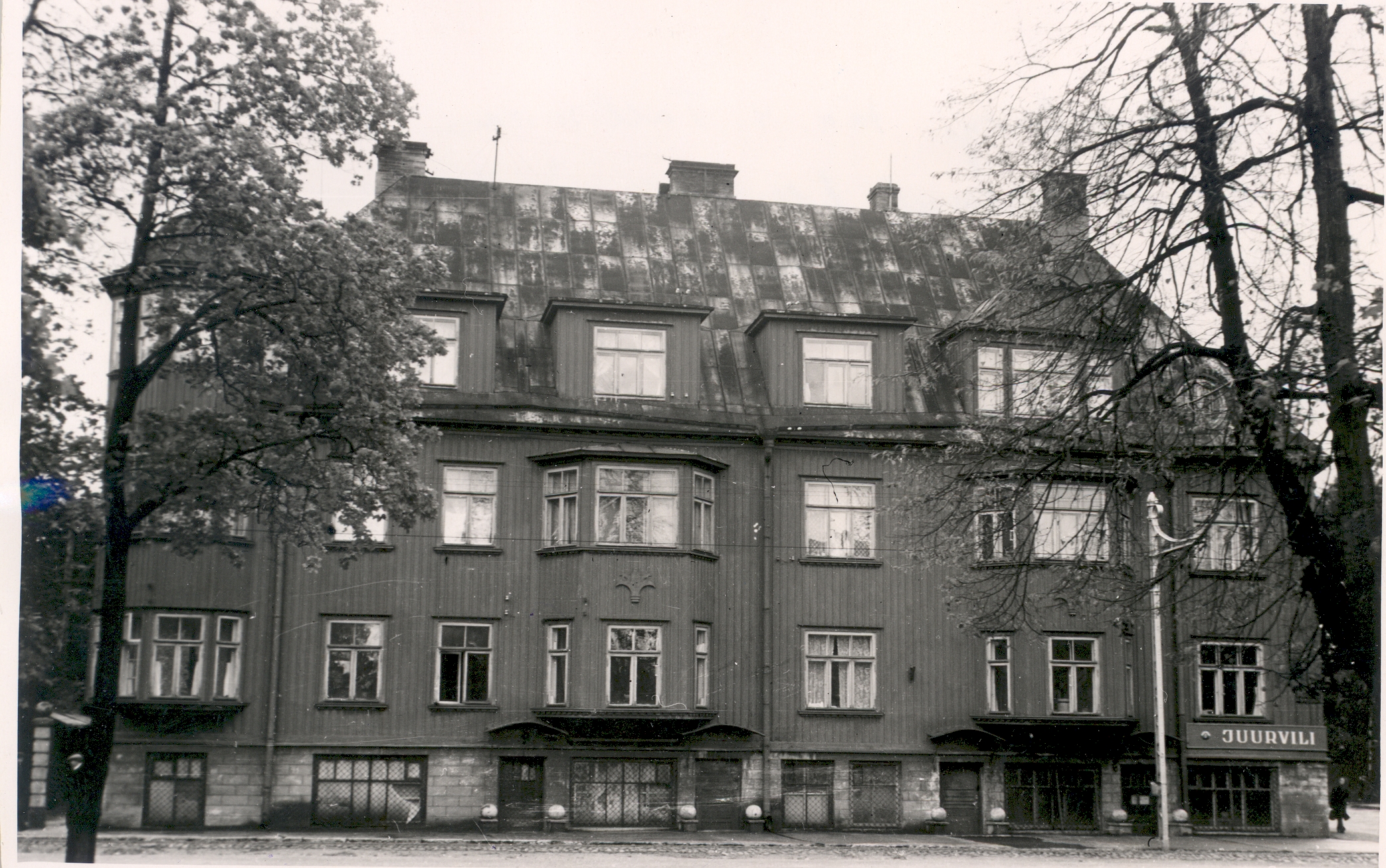 E. Peterson-Särgava residency in Tallinn Weitxenberg t. 4 (II floor) 1930-1934.