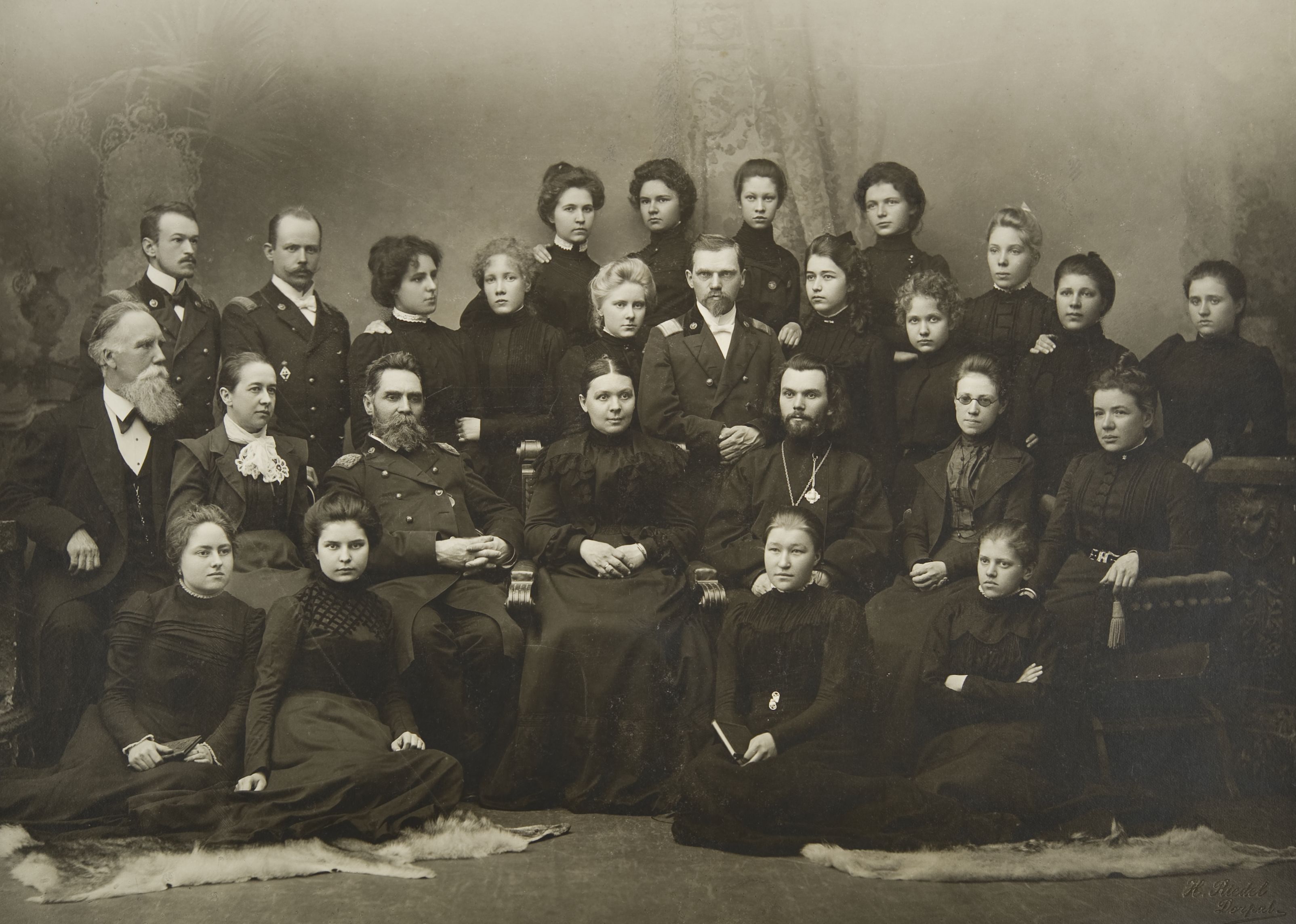 Teachers and students of Pushkin School