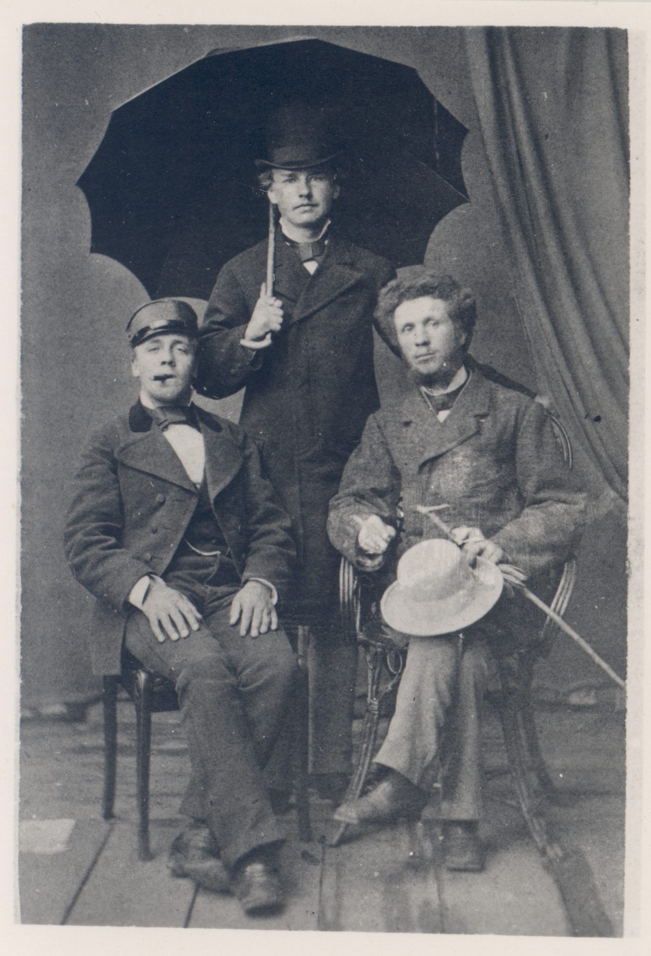 A. Kitzberg (in the middle) with friends from the Pöögle-Poll era