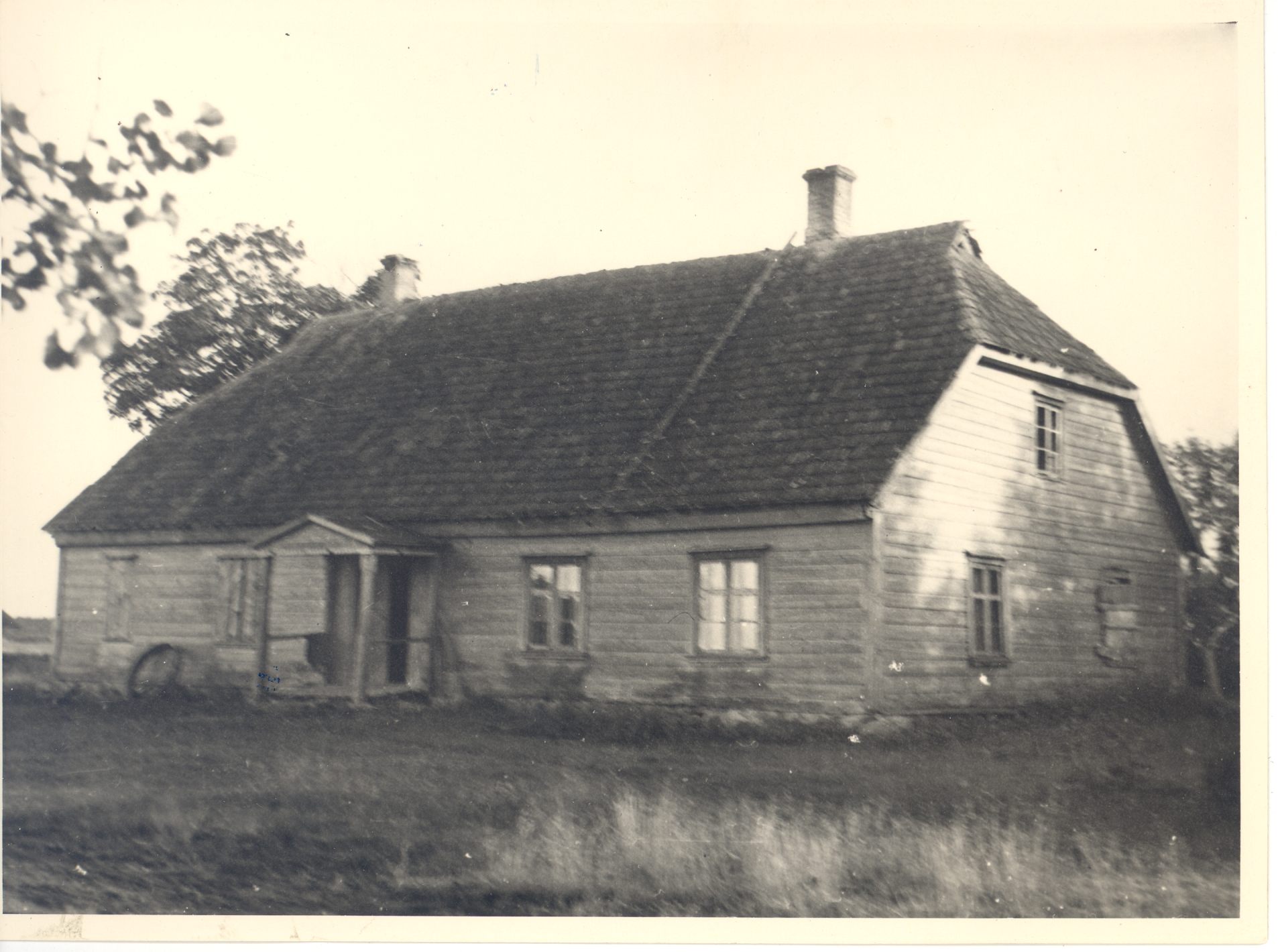 A. Kitzberg residence 1870-1871 Niitsaadu schoolhouse