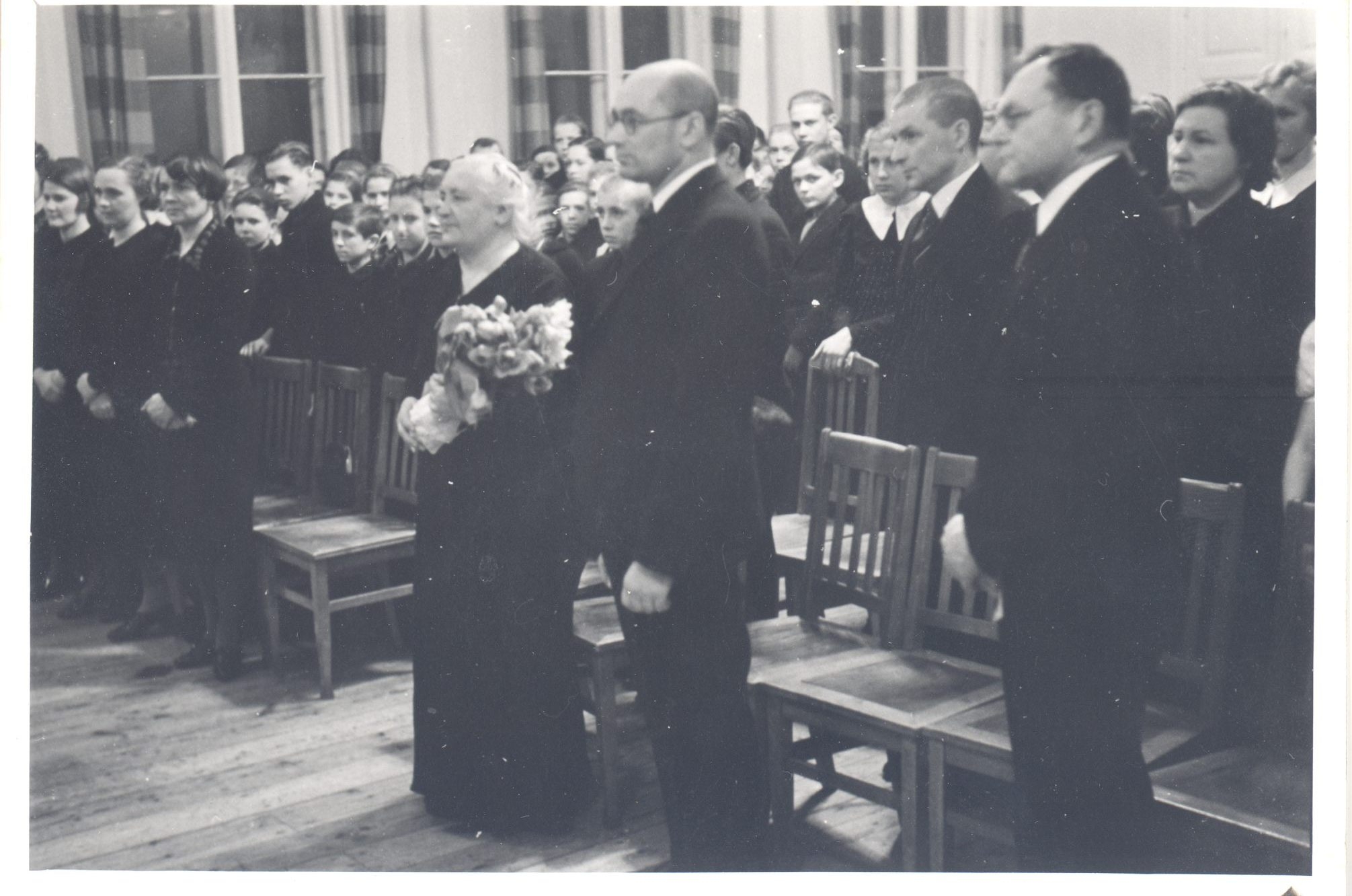 Härma, Respecting of Miina in Tartu Teacher Seminar. (1939 ?.) Left: 1. 2. 3. M.Aul, 4. M. Härma, 5.j. Port, 6. M Kiis.