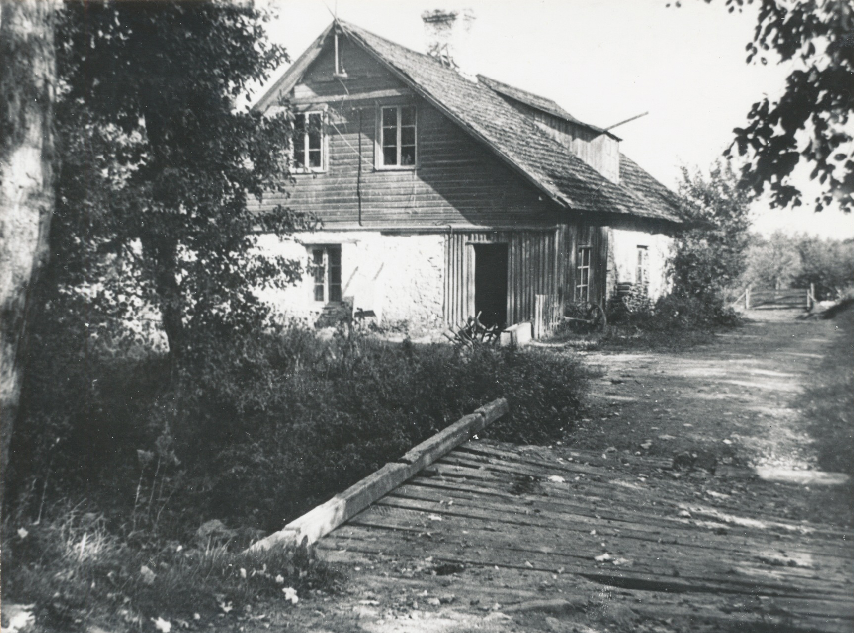 Taebla Manor Workers' House so-called tondiloss