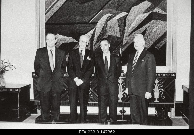 President of the Supreme Council of the Republic of Estonia Arnold Rüütel (pariably), Embassy of the French Republic in the Republic of Estonia Jaques Huntzinger, Minister of Foreign Affairs of the Republic of Estonia Lennart Meri.