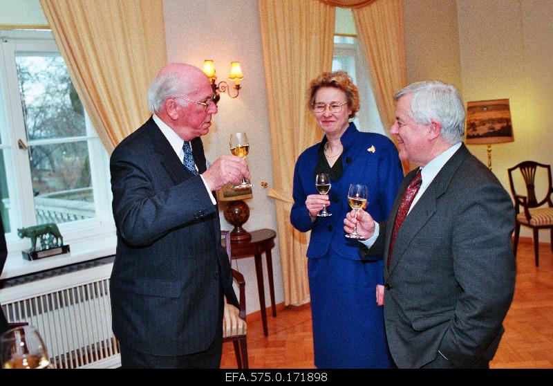 President of the Republic of Slovenia Milan Kucan (best 1.) Welcome to the President of the Republic of Estonia, Lennart Meri and Mrs Elle Meri, during their state visit to Estonia.