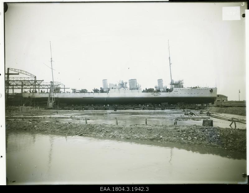 Construction stage ship in the dock