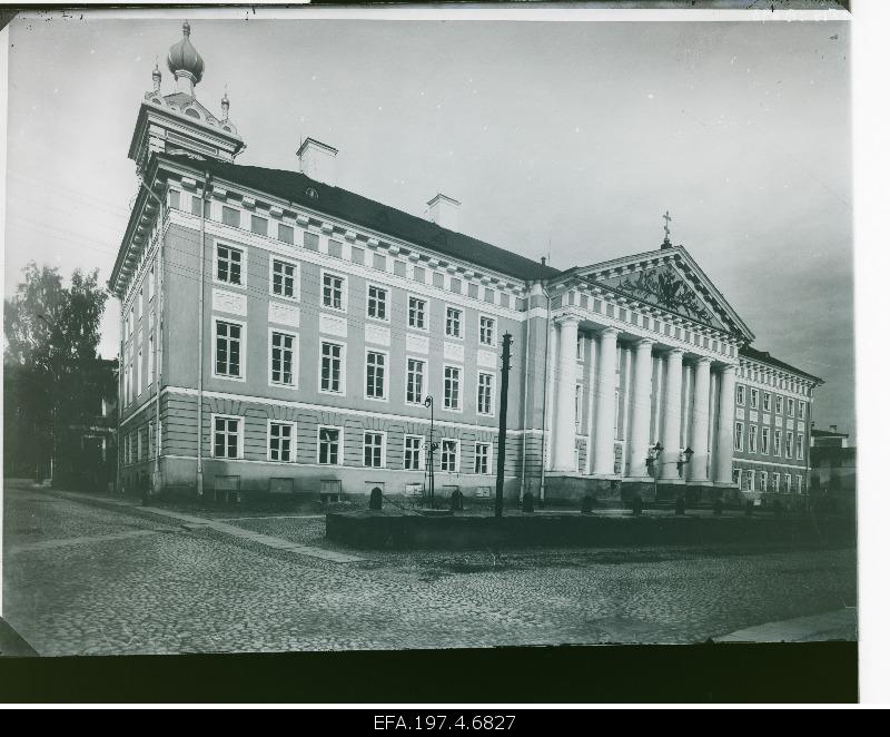 University of Tartu on Jaani Street.