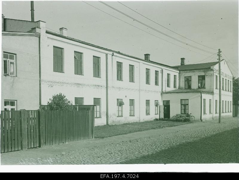 I Coloring factory on Vaksali Street.