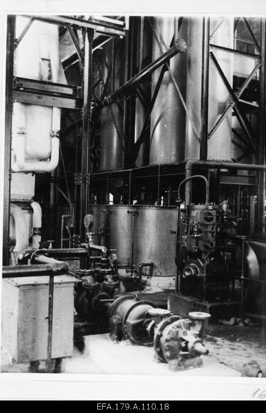 Internal view of the oil factory in Kohtla-Järve of the state Põllustone industry.