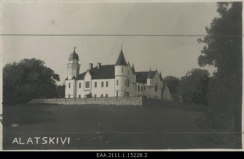Alatskivi castle north of