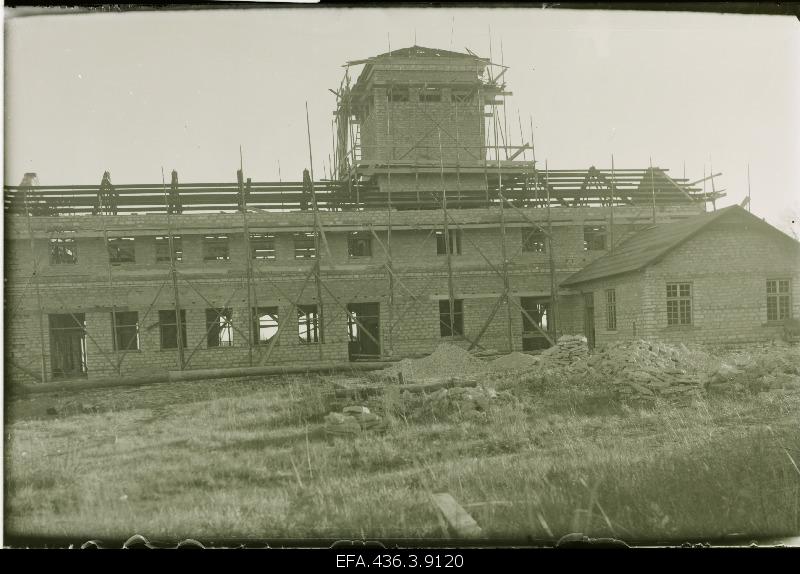 Construction of the cement factory Port-Kunda.