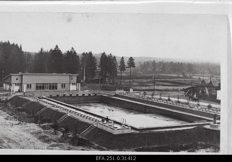Ready-to-heat swimming pool in Järvakandi.