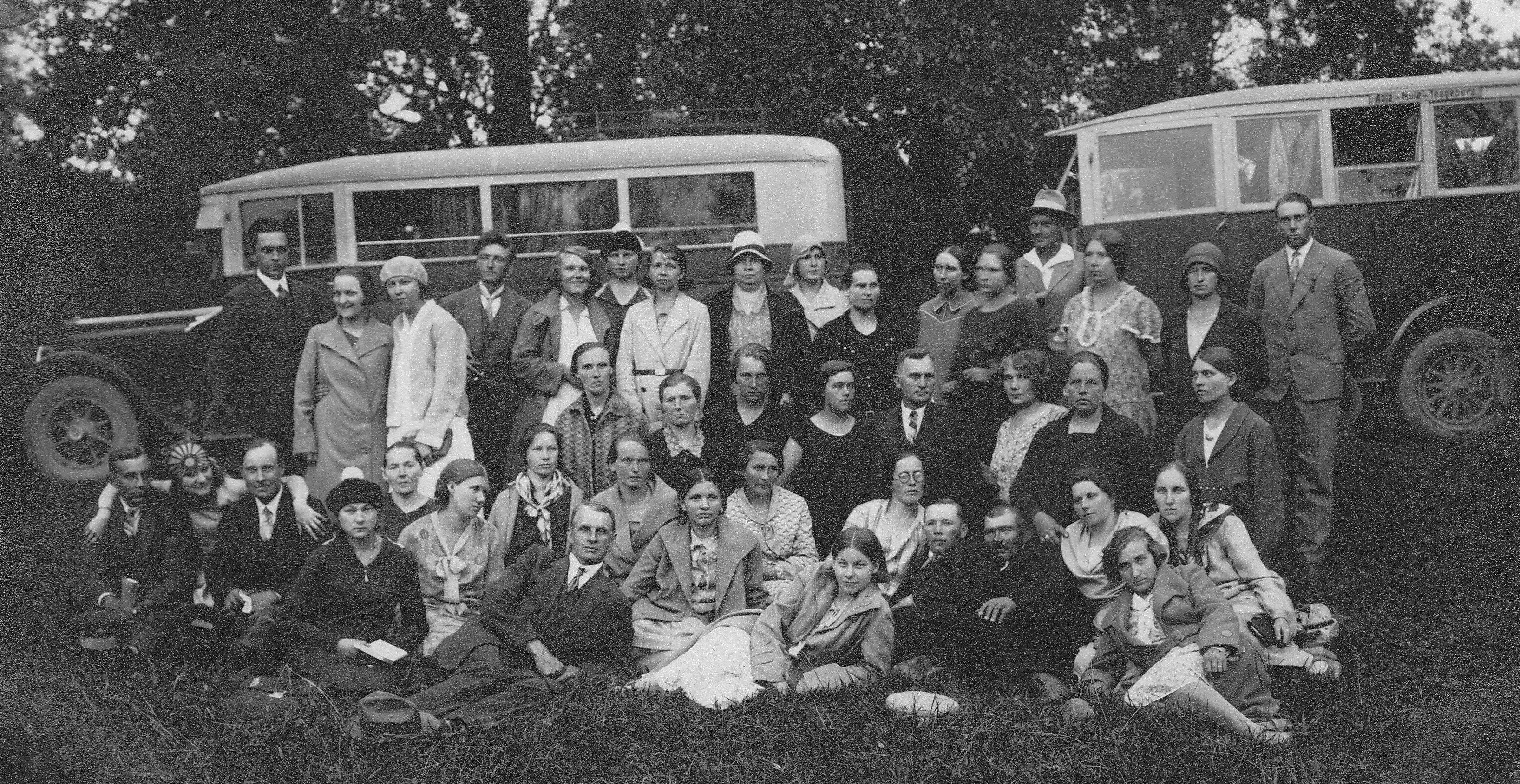 Karksi people on tour, 1930s