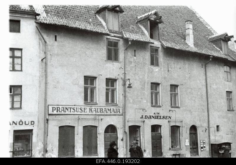 The business of the French Kaubmaja and J. Danielsen.