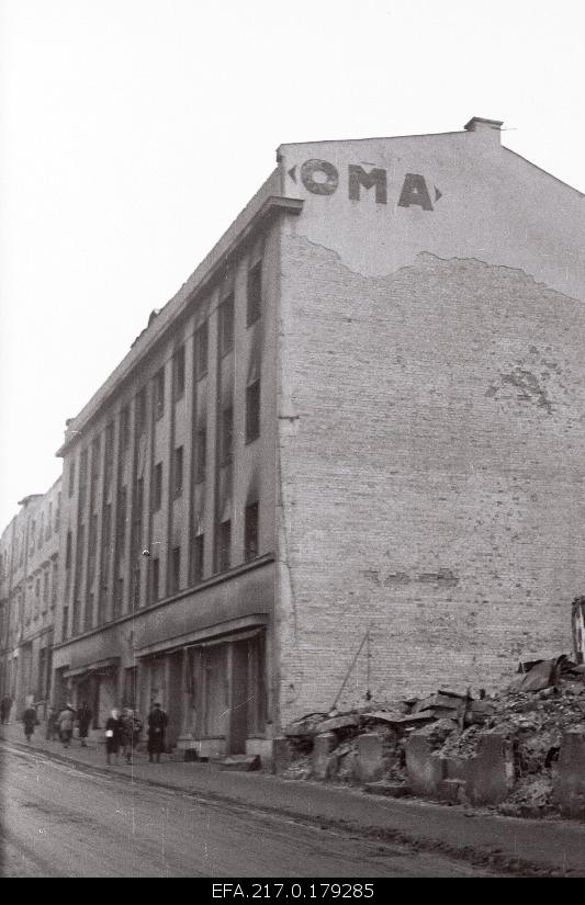 Ruins Riga Street no. 33 next.