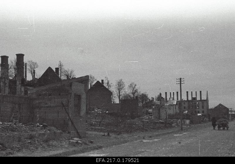 Ruins on Meltsiveski Street.