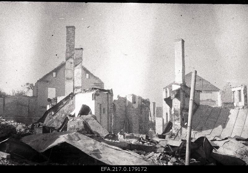 The ruins of the houses.