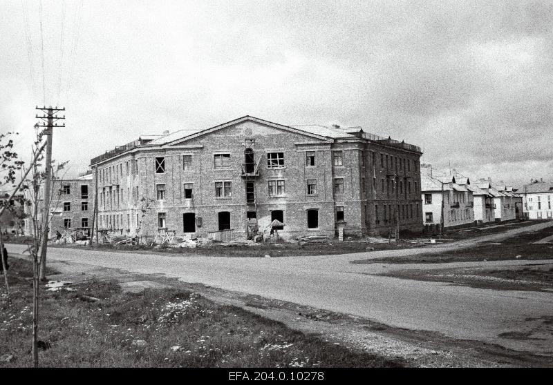 42- apartment building for employees of Kohtla-Järvel residential power plant.