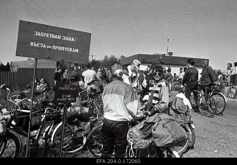 From the bicycle box "How do you live, Harjumaa?" The participants have reached the Paldiski border.