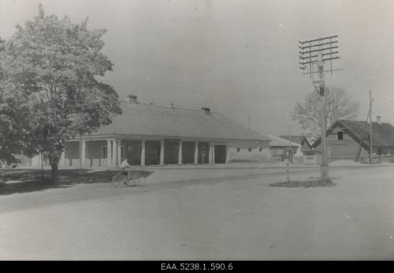 Dog gymnasium building