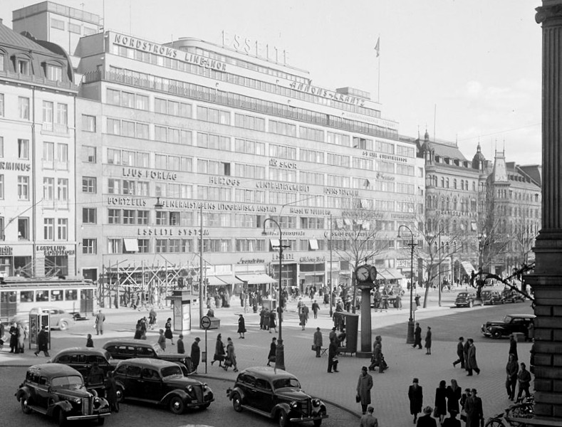 Esseltehuset 1946 - Centralplan och Vasagatan 18-12. Esselte huset i fonden