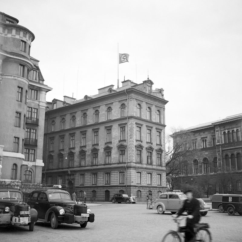 Tyska legationen Stockholm - F.d. The flagship of the legation of Hitler's courtesy on April 30, 1945 Quarteret SILLHOVET. Blasieholmen. Hovslagargatan 2. Södra Blasieholmshamnen. Norrmalm.