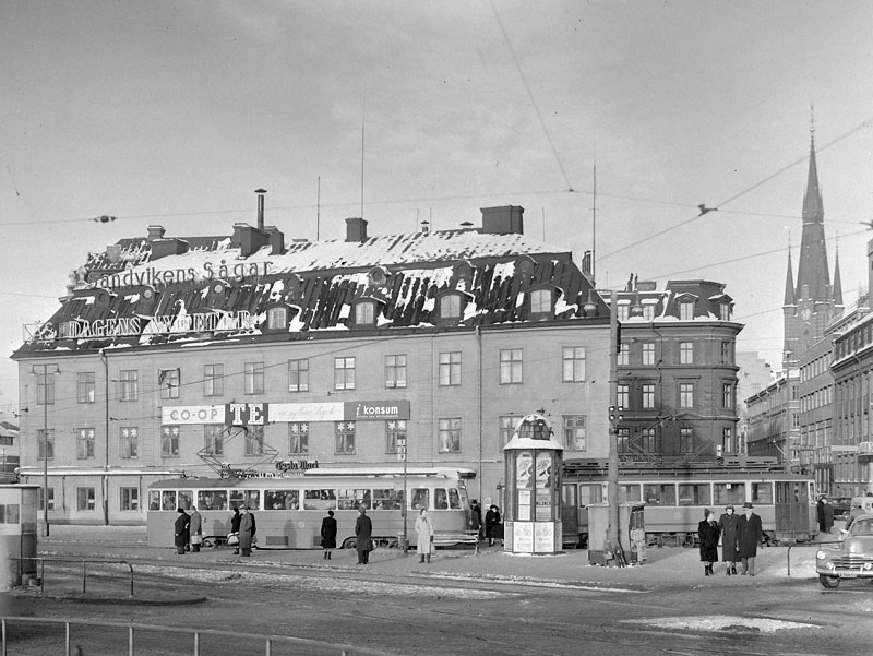 Kronprinsens Stall 1950 - "Kronprinsens Stall" vid Tegelbacken i Stockholm 1950 (numera riven)